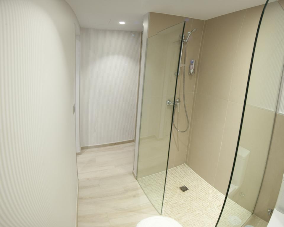 Hostal Loimar Torre Del Mar Eksteriør bilde