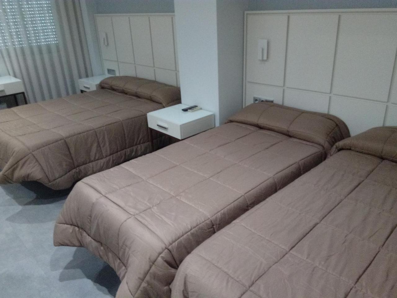Hostal Loimar Torre Del Mar Eksteriør bilde